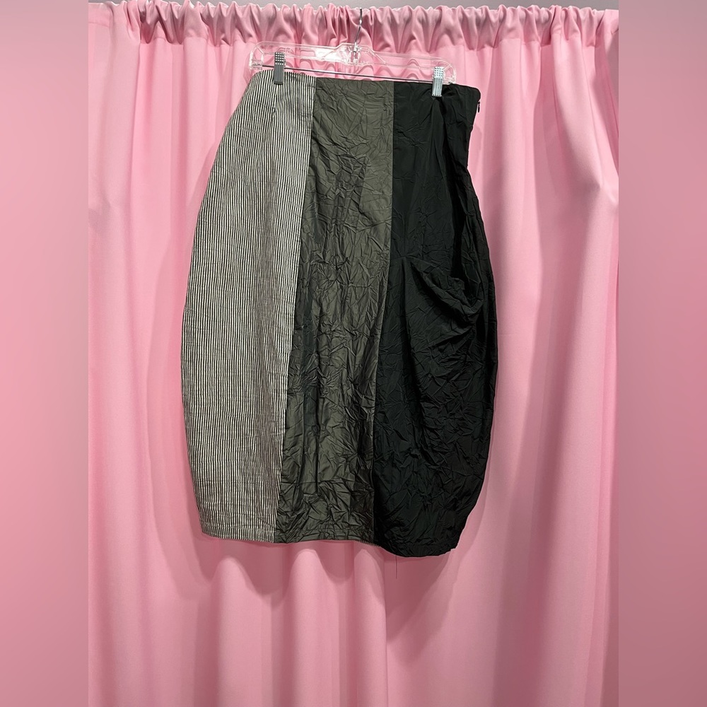 Alembika black, grey, white skirt size 3